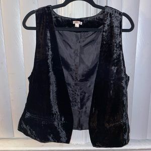 Xhilaration. Size L. Black Velvet Vest.